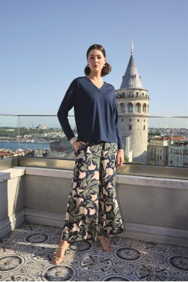 Arias Closet Yaprak Desenli Uzun Kollu V Yaka Pijama Takımı