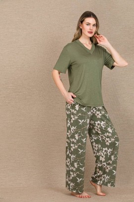 Arias Closet Şık Tasarım Çiçek Desenli Yeşil Kısa Kol Viskon Pijama Takımı