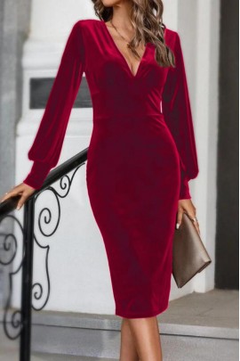 Uzun Kollu Kruvaze Yaka Manşet Detay Kadife Kumaş Midielbise BN-52653