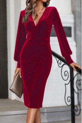 Uzun Kollu Kruvaze Yaka Manşet Detay Kadife Kumaş Midielbise BN-52653