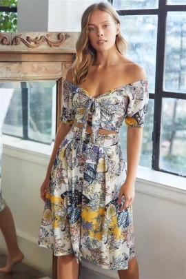 Arias Closet Dokuma Önden Bağlamalı Çiçek Baskılı Omuzu Düşük Büstiyer ve Önden Düğmeli Etek Takım (9658)