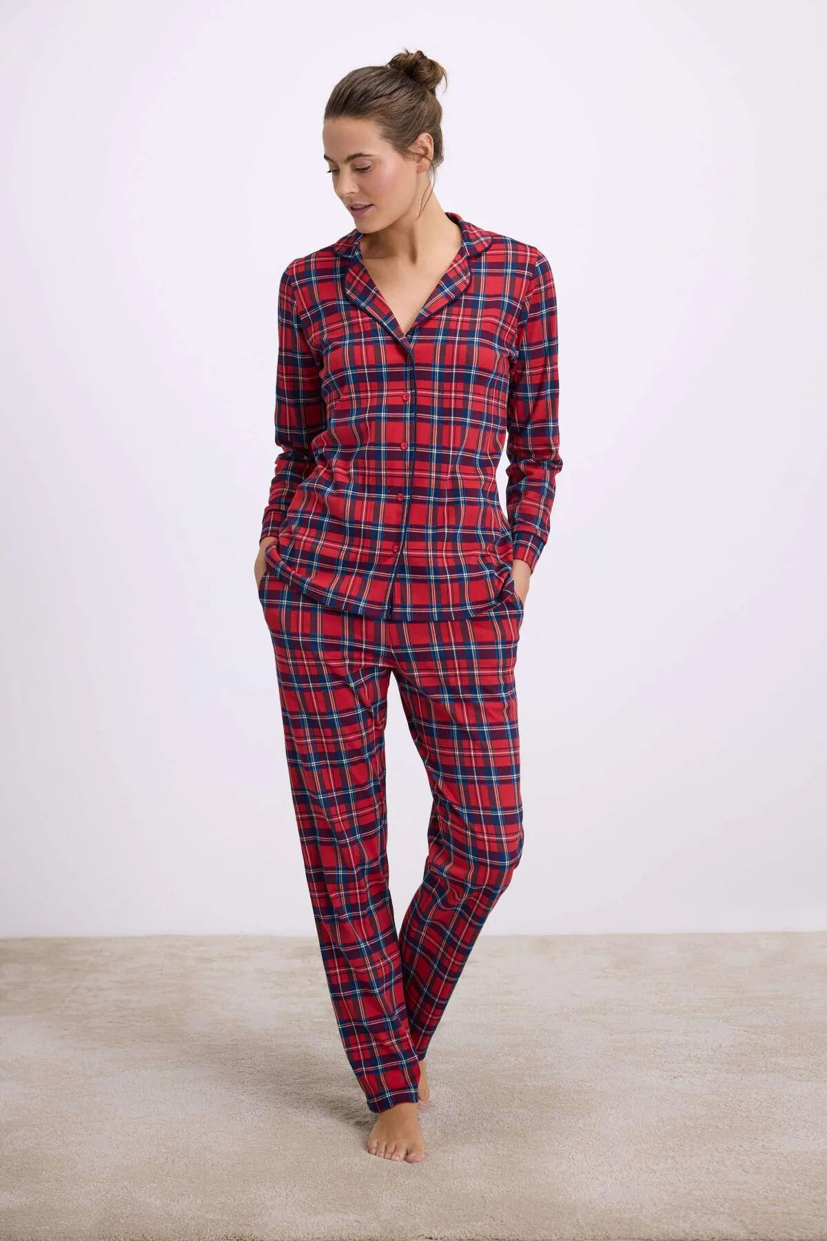 %100 Pamuklu Uzun Kol Düğmeli Gömlek ve Ekose Pantolon Pijama Takımı
