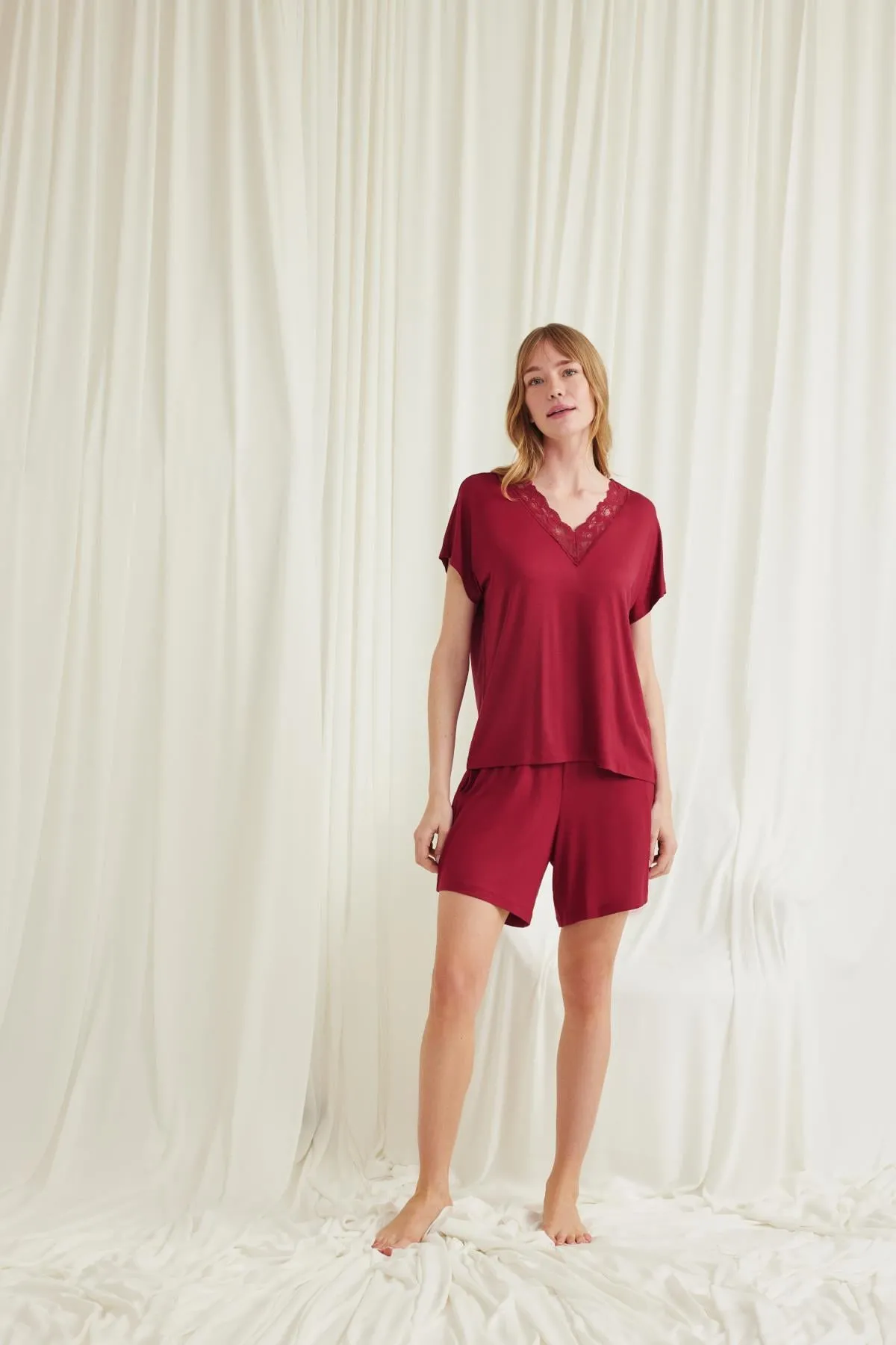 Arias Closet Kısa Kollu Dantelli V Yaka Şort Pijama Takımı