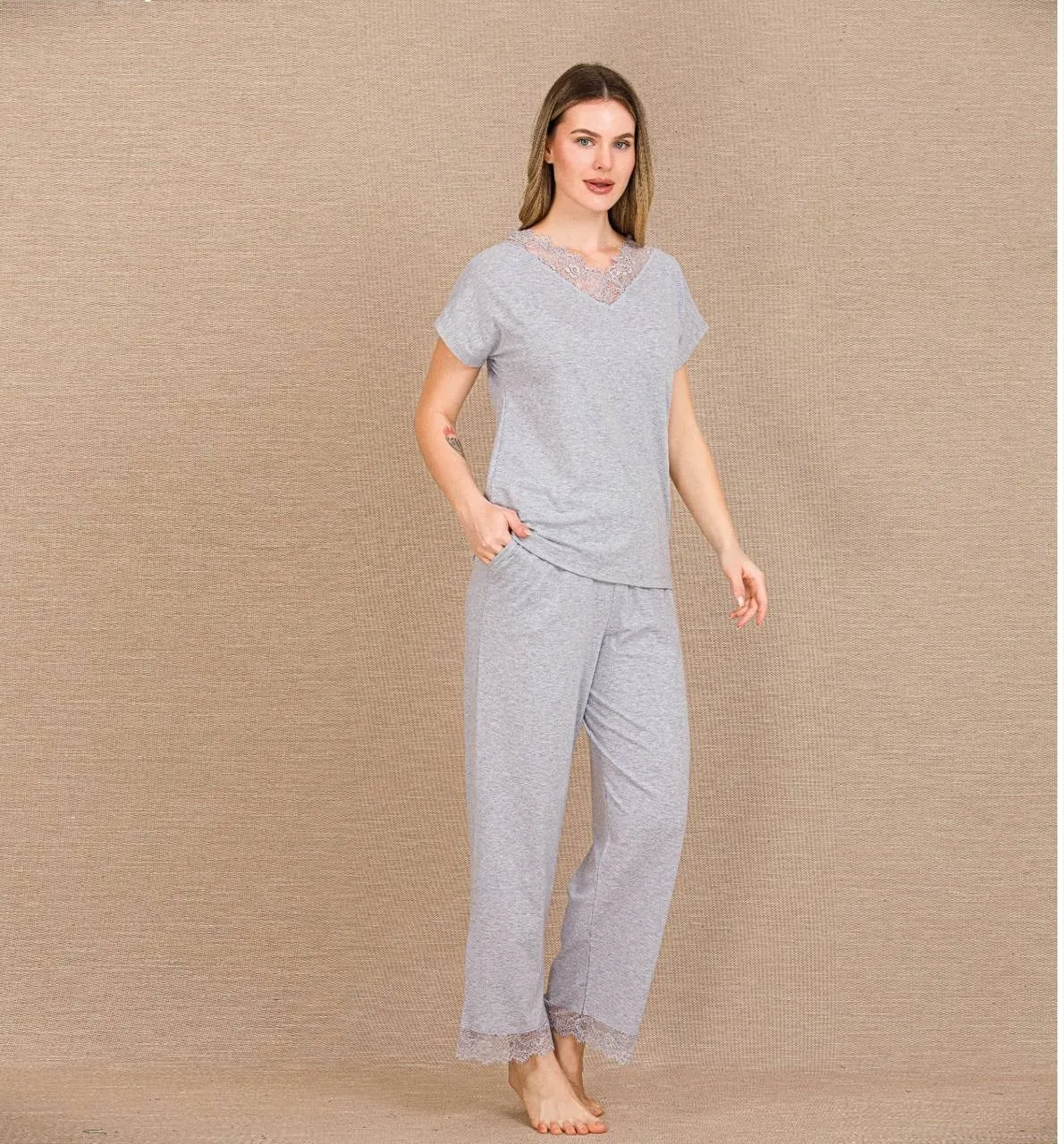 Arias Closet Viskon Şık Tasarım Dantel İşlemeli Gri Kısa Kol Pijama Takımı