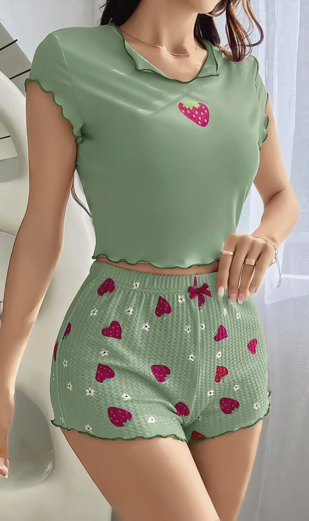 Arias Closet Yeşil Çilek Desenli Askılı Şortlu Pijama Takım